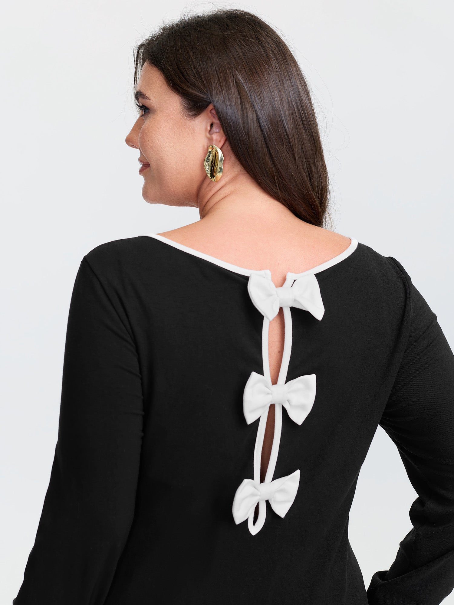 Stretchy Multiple Bow Back Cut-Out Knit Top