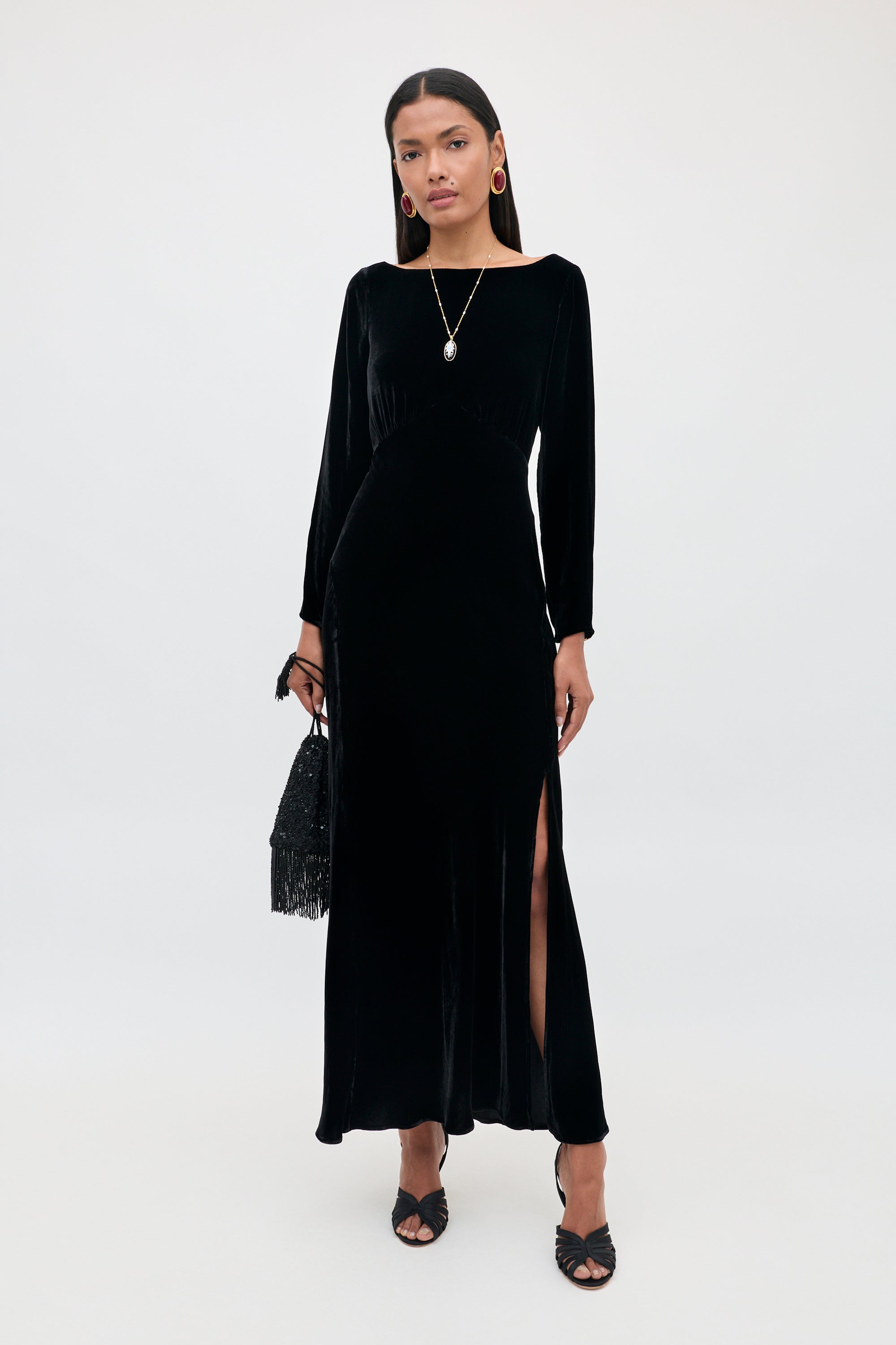 Devina  -  Black