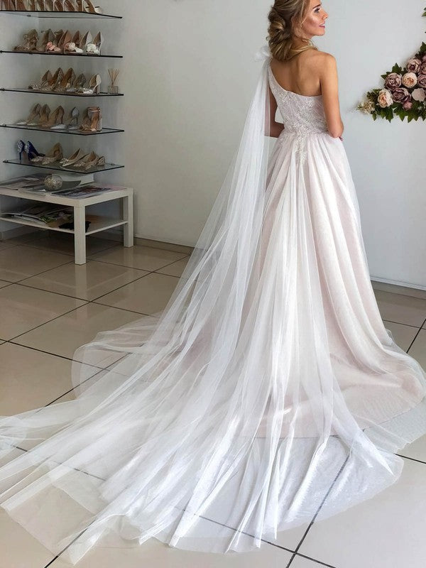Beautiful Court Train One Shoulder Sleeveless Tulle Ball Gown Wedding Dresses