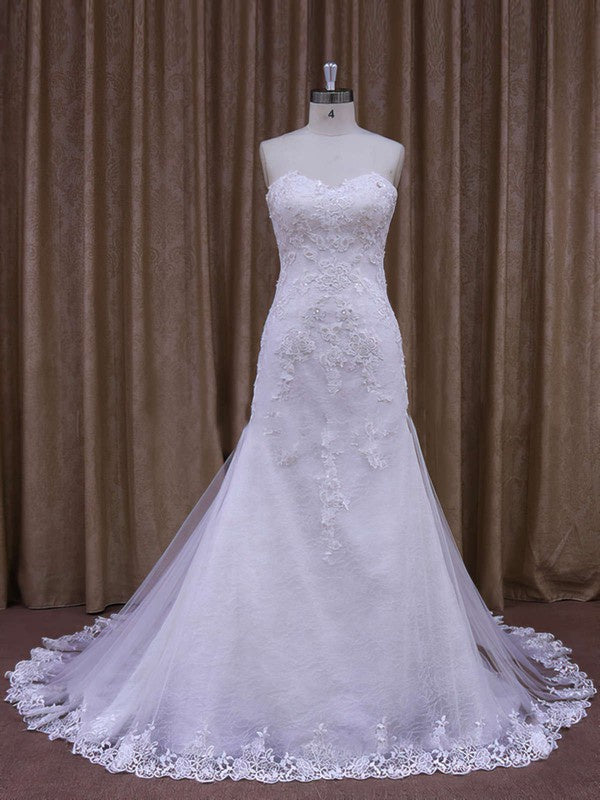 Elegant Strapless Mermaid Sweetheart Lace Tulle Court Train Wedding Dresses with Appliques