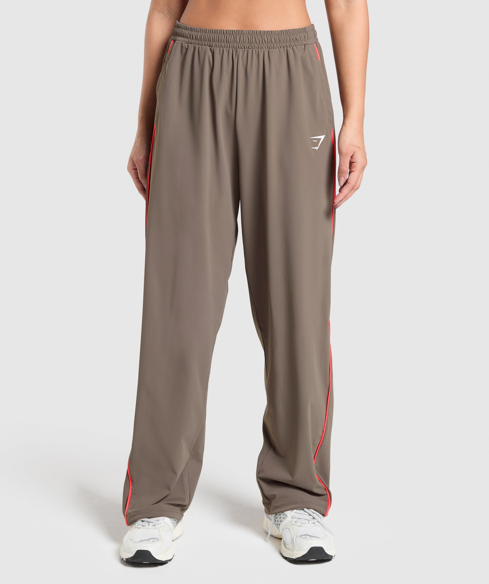 Gymshark Stitch Feature Woven Pant - Camo Brown