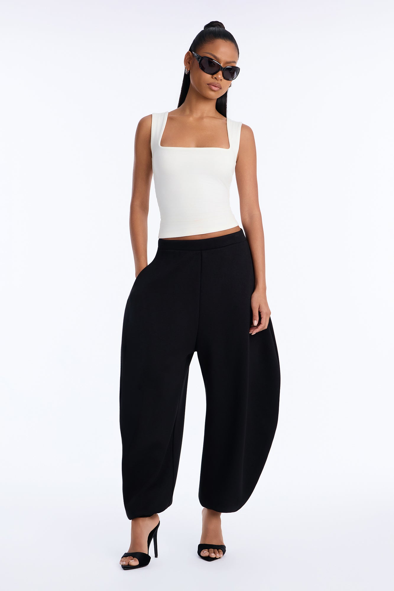 Scottie Scuba Barrel Leg Pant - Black