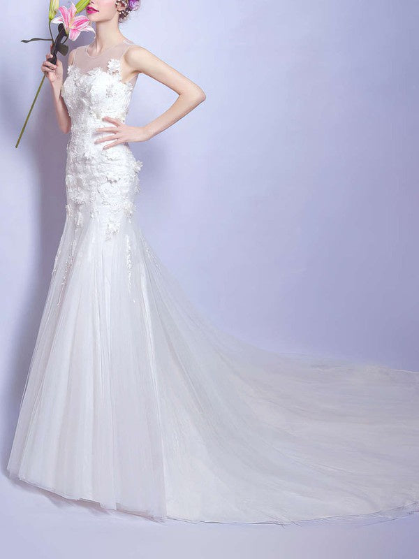 Glamorous Mermaid Sleeveless Tulle Lace Chapel Train Wedding Dresses with Appliques