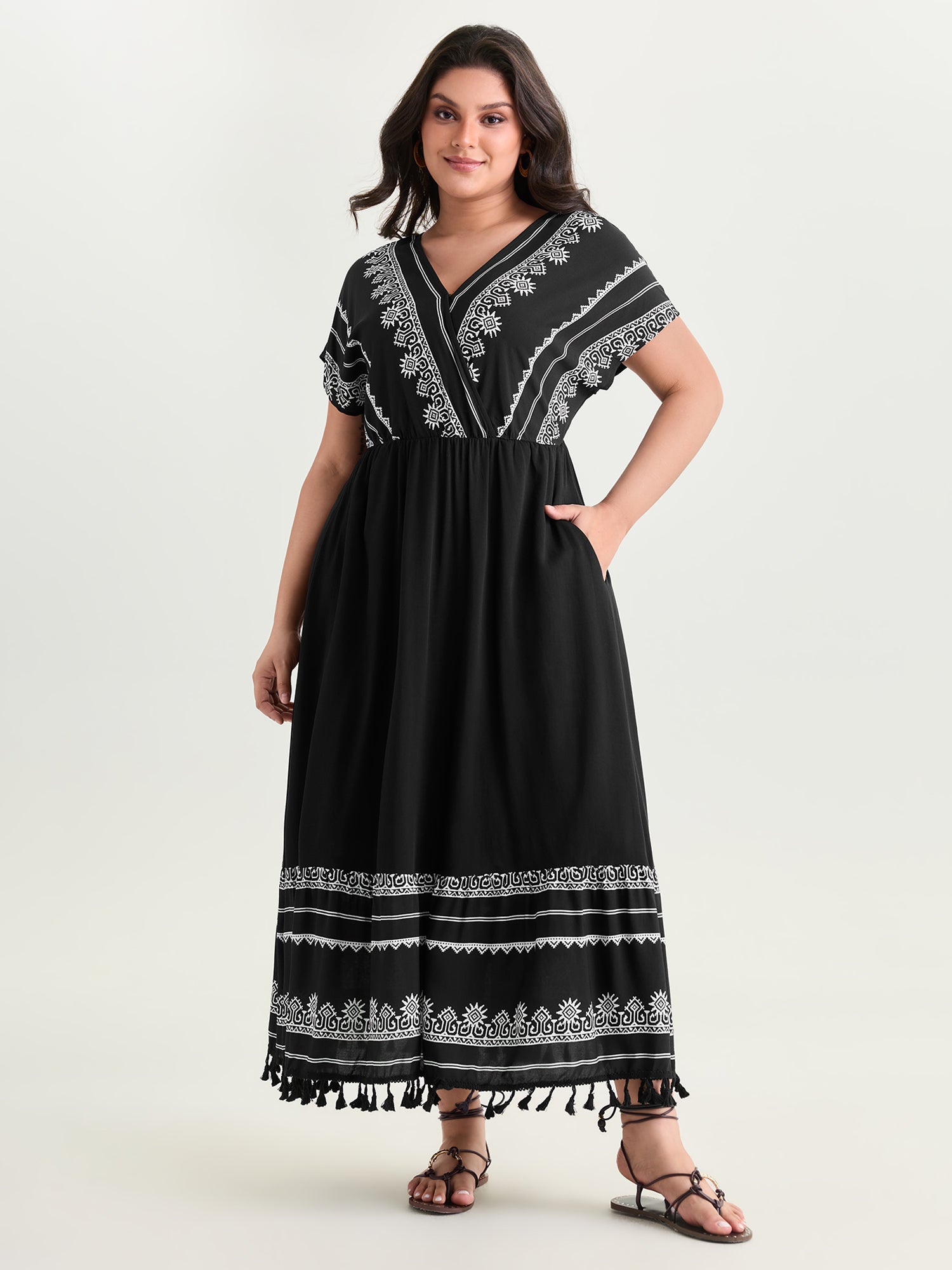 Boho Geometric Print V-Neck Maxi Dress