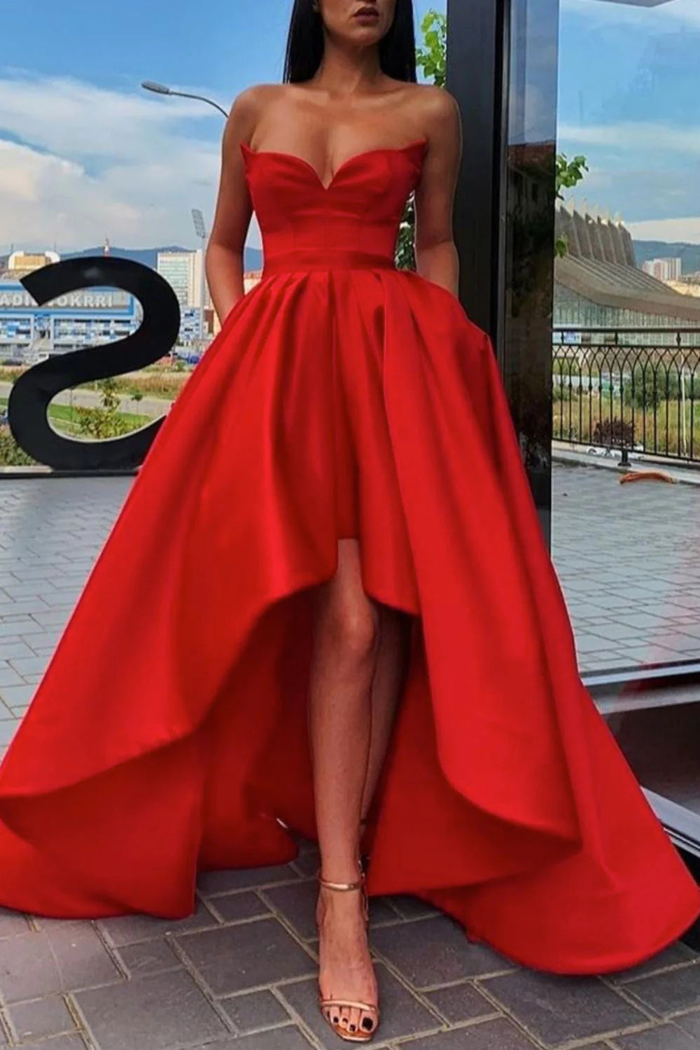 Red Sweetheart Prom Dress with High-Low Hem