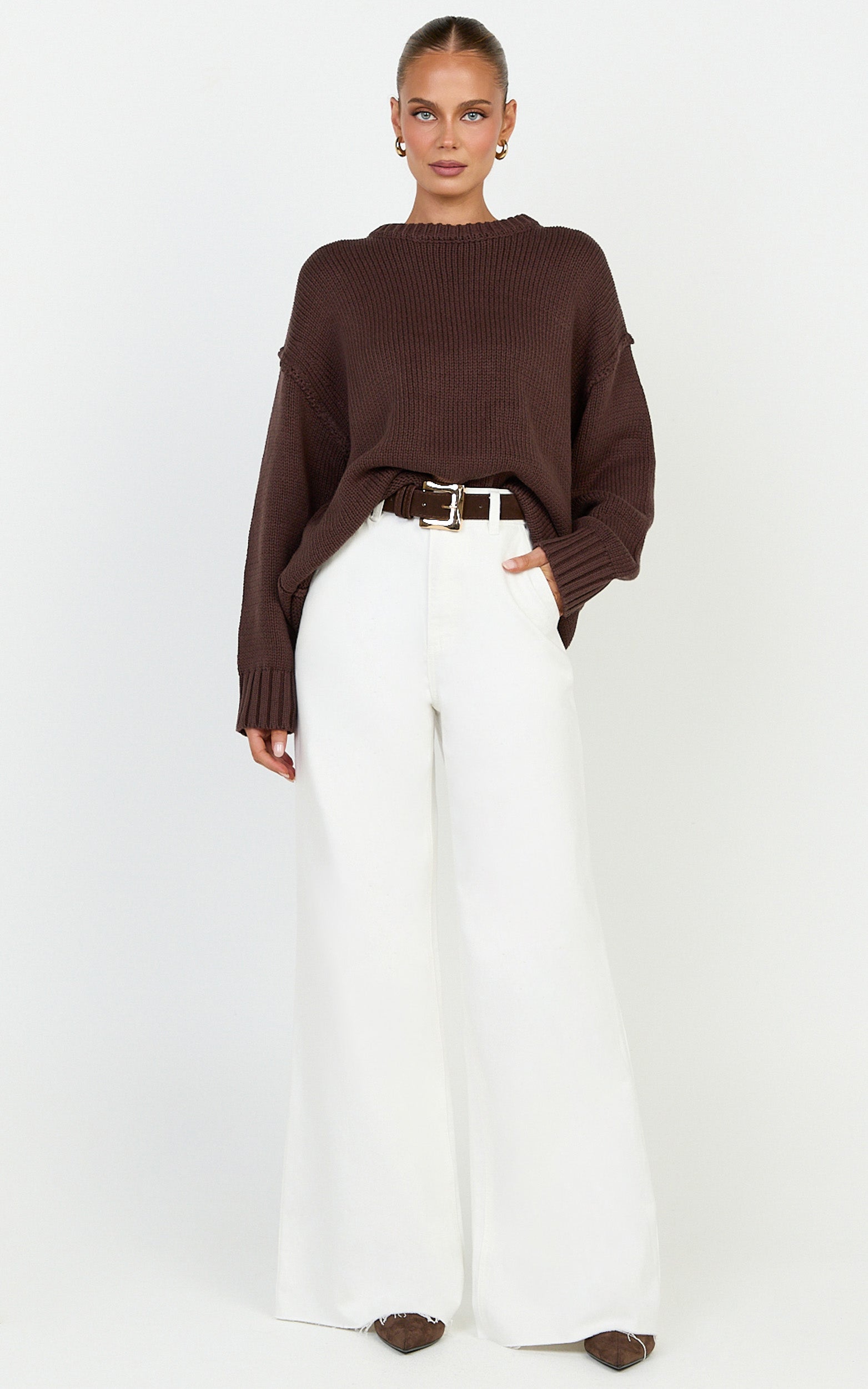 Kira Jumper - Crew Neck Oversized Knit Jumper in Chocolate