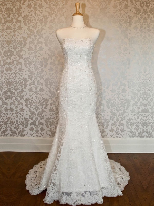 Glamorous Mermaid Strapless Lace Sweep Train Sequined Wedding Dresses
