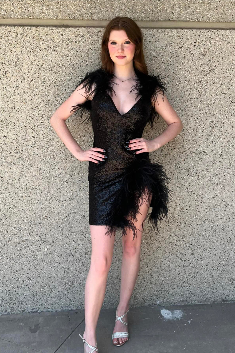 Sparkly Black V-Neck Tight Short Homecoming Dress/Mini Dress with Feathers