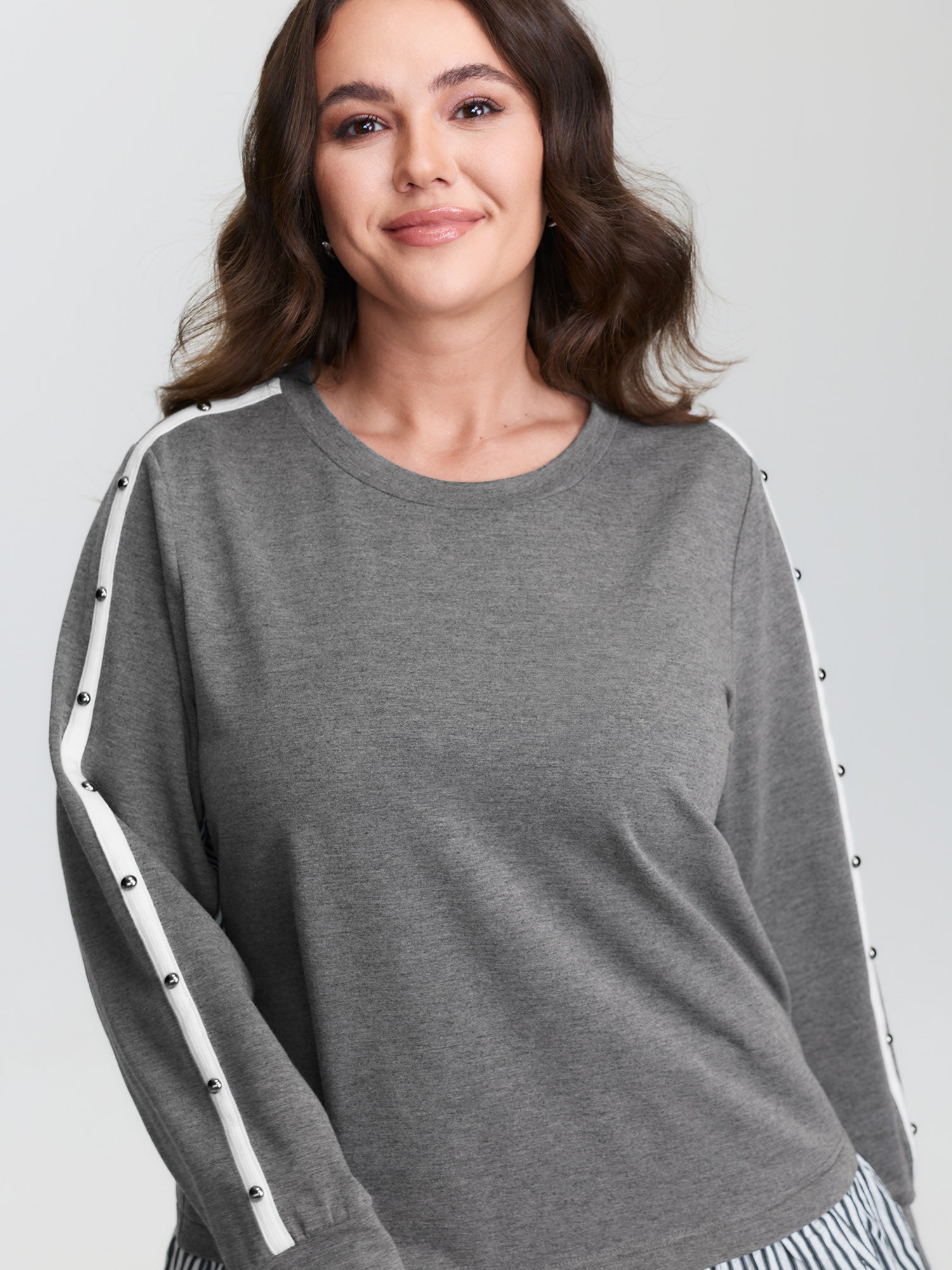 Supersoft Rivets Layered Color Contrast Sweatshirt