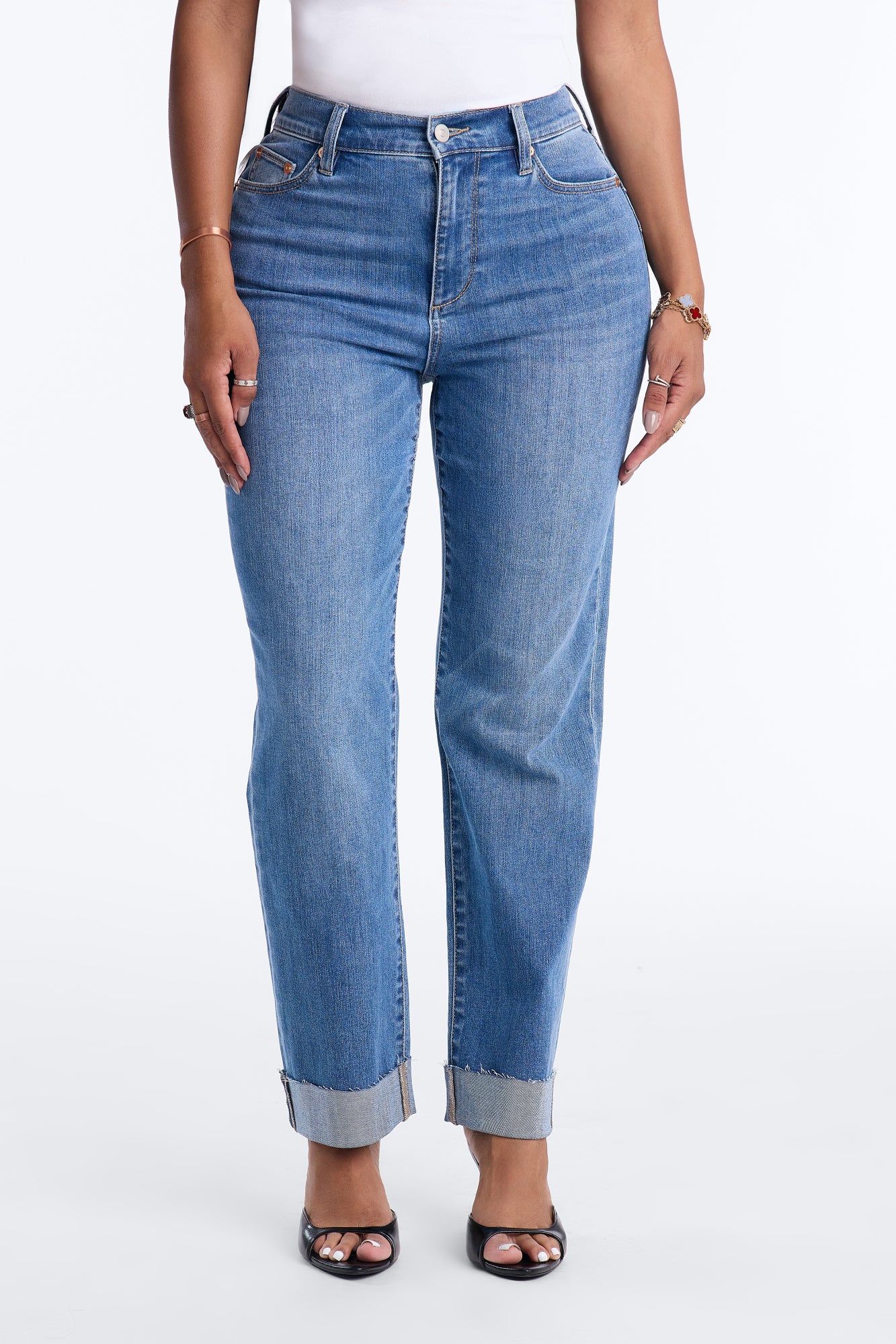 Salinas Curvy Stretch Straight Leg Jeans - Medium Wash