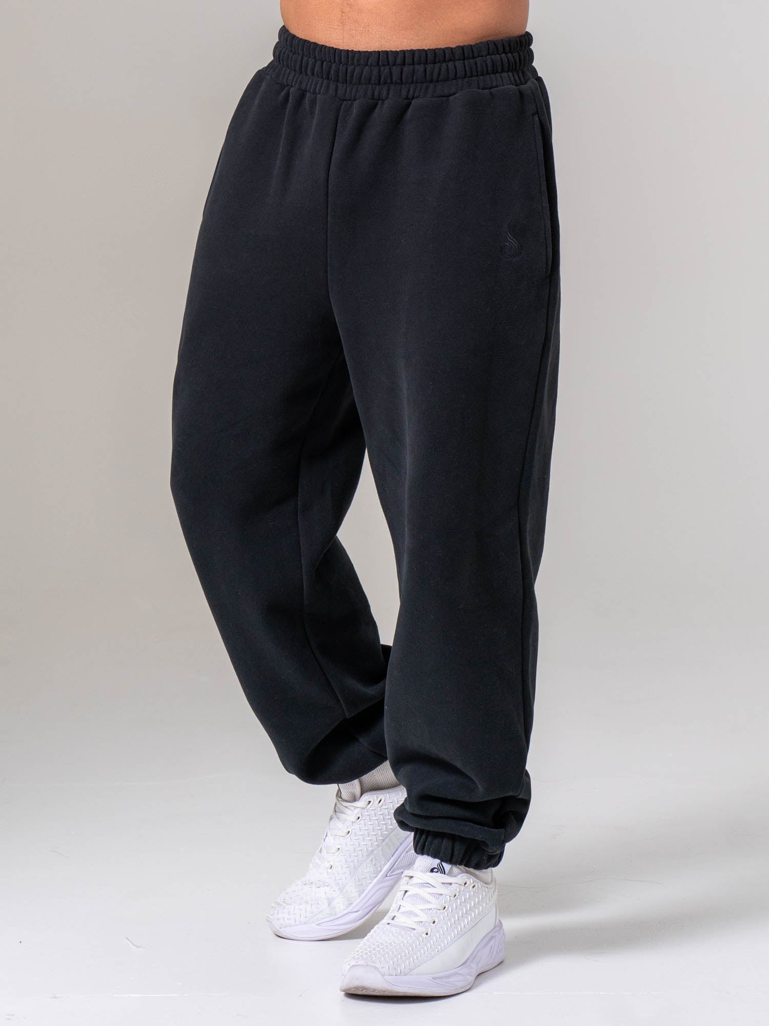 Plush Trackpant - Black