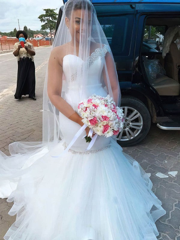 Gorgeous Trumpet Sleeveless One Shoulder Tulle Wedding Dresses