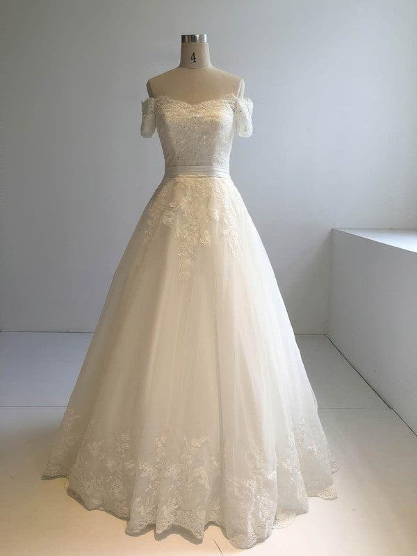Gorgeous Off-The-Shoulder Strapless Floor-Length Lace Tulle Ball Gown Wedding Dresses