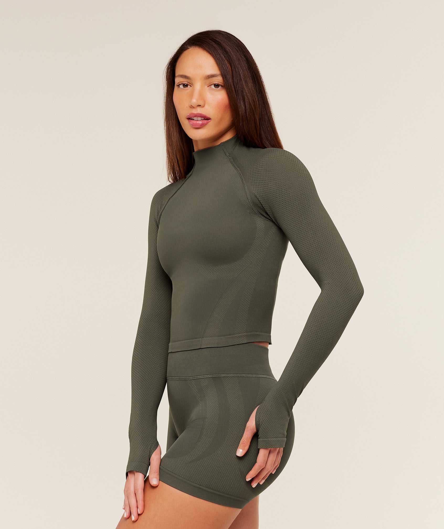 Gymshark Weekend Seamless Long Sleeve Top - Strength Green/Grounded Green
