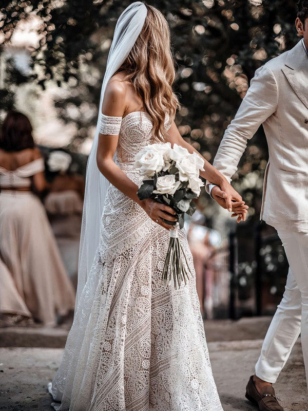 Elegant Sheath Sweetheart Backless Strapless Lace Sweep Train Wedding Dresses
