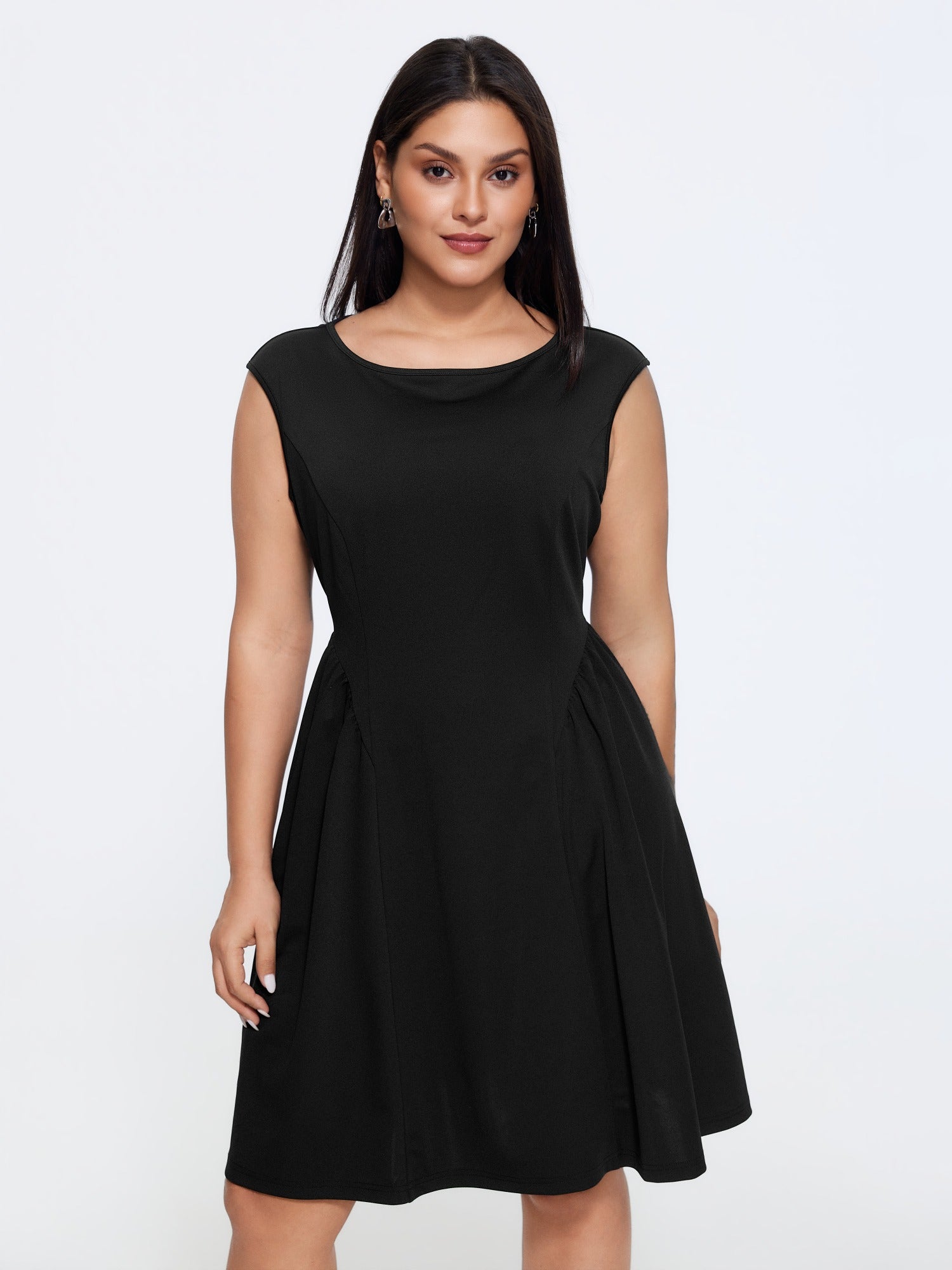 Stretchy Round Neck Pleated Sleeveless Mini Dress