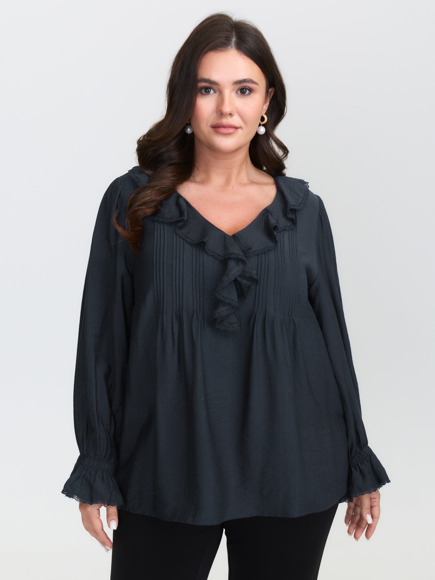 Ruffled Neckline Stretchy Cuffs Blouse
