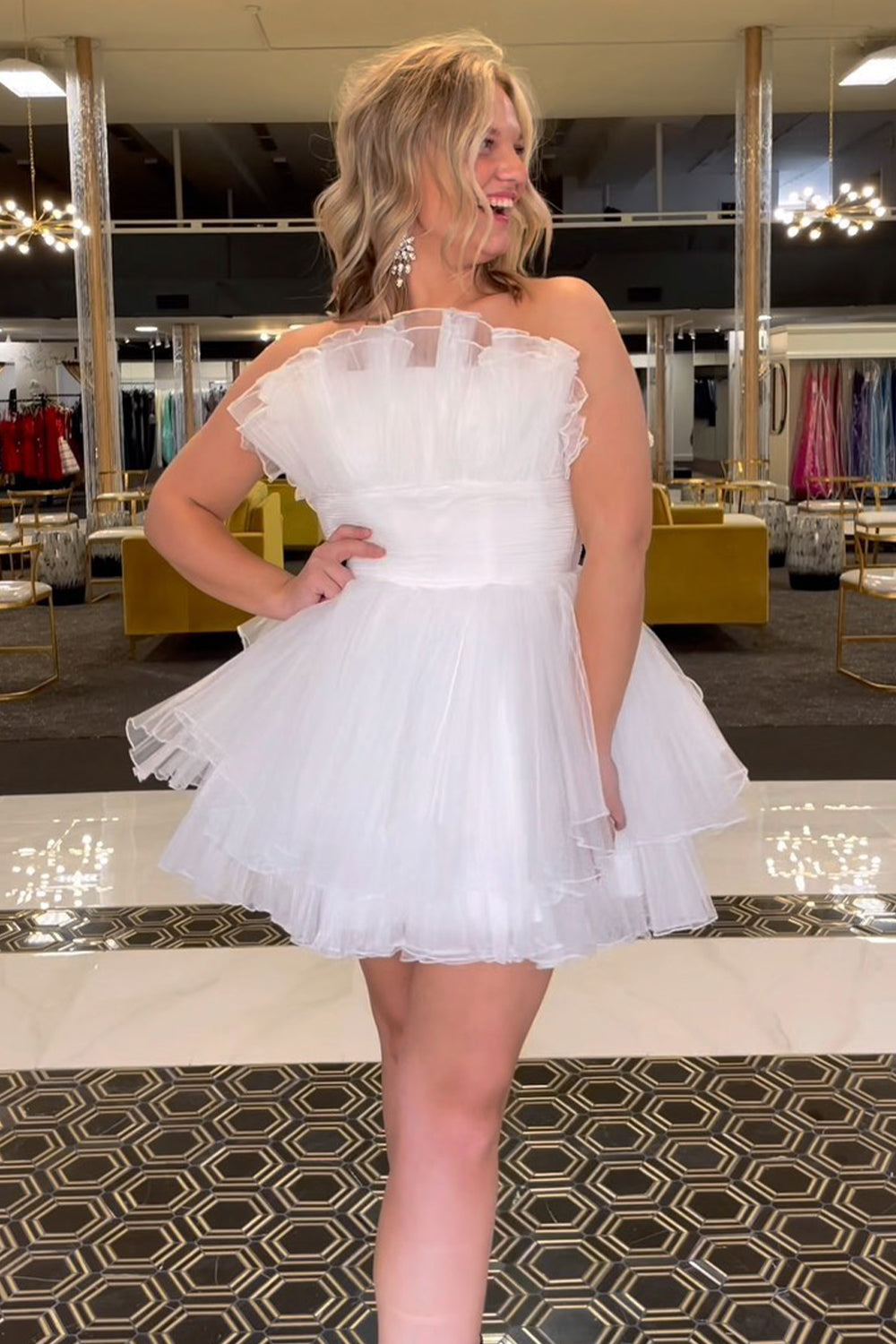 Simple White Strapless Tiered Tulle A-Line Short Homecoming Dress/Mini Dress