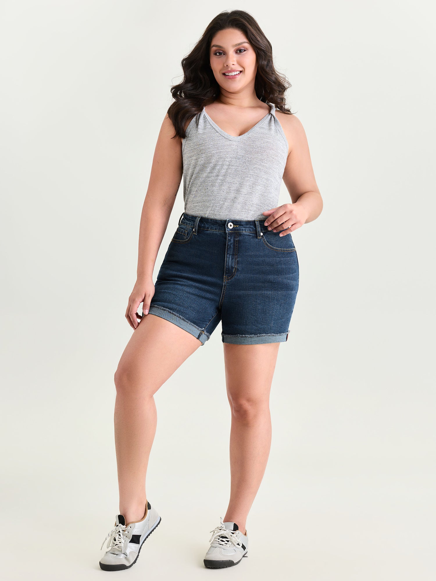 Stretchy Folded Hem Skinny-Fit Denim Shorts