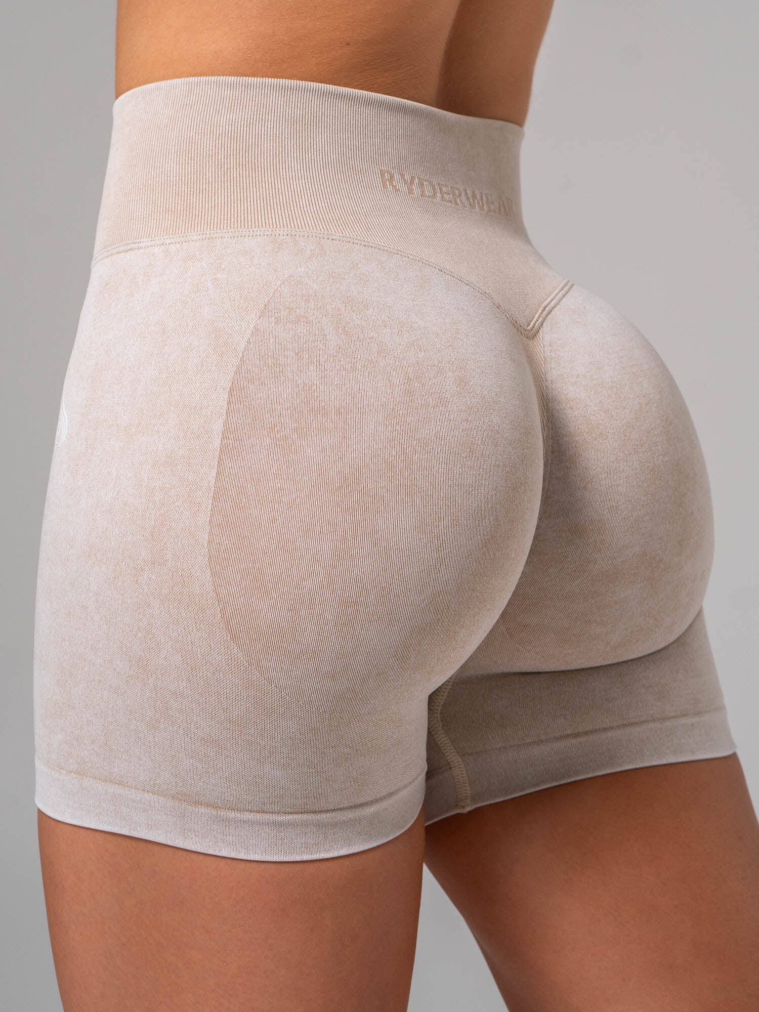 Stonewash Seamless Invisible Scrunch Shorts - Oatmeal