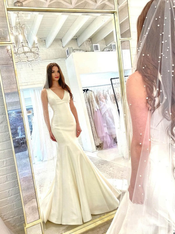 Sexy Mermaid V-Neck Sleeveless Satin Wedding Dresses