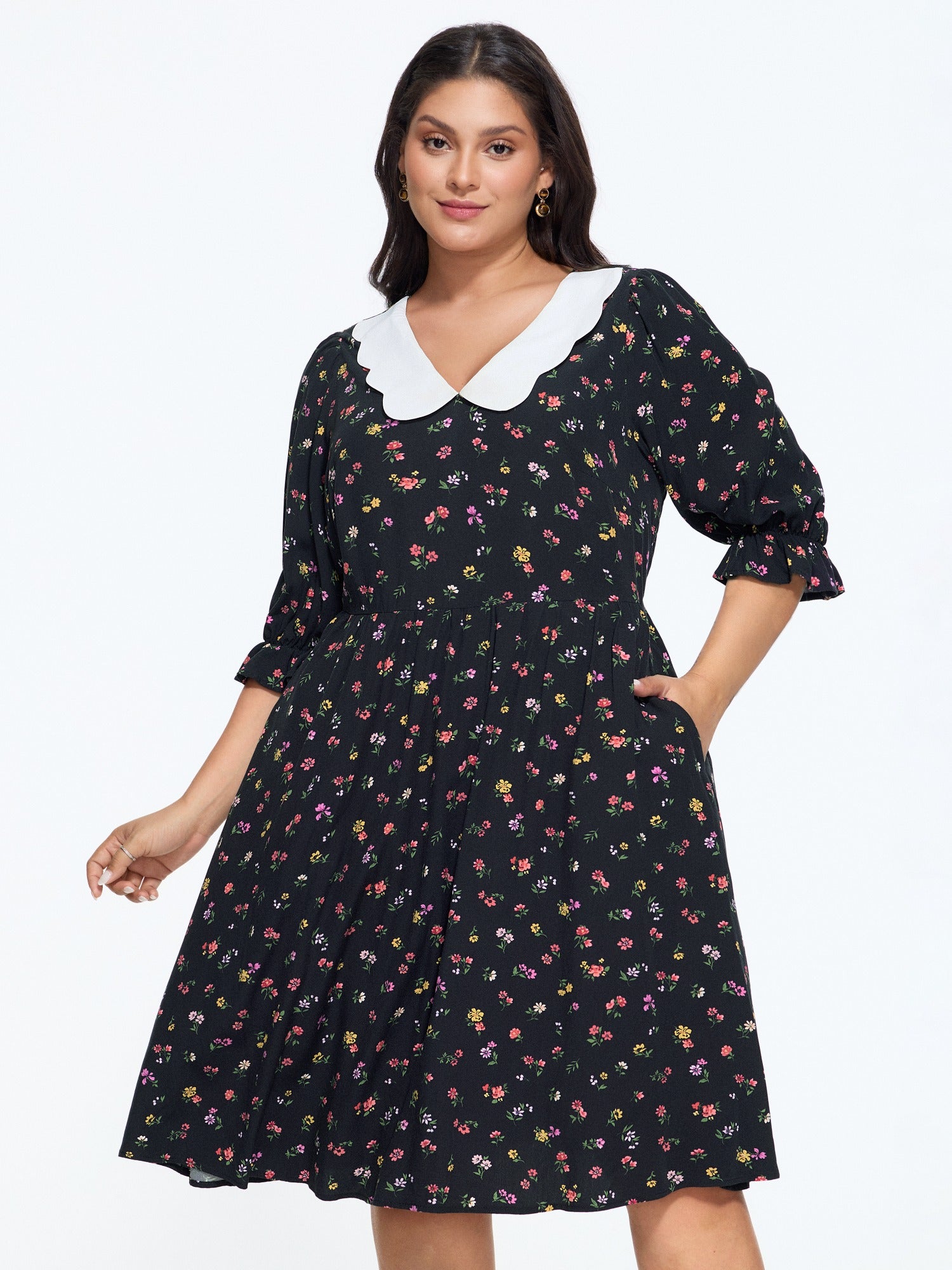 Floral Print Scalloped Collar Mini Dress