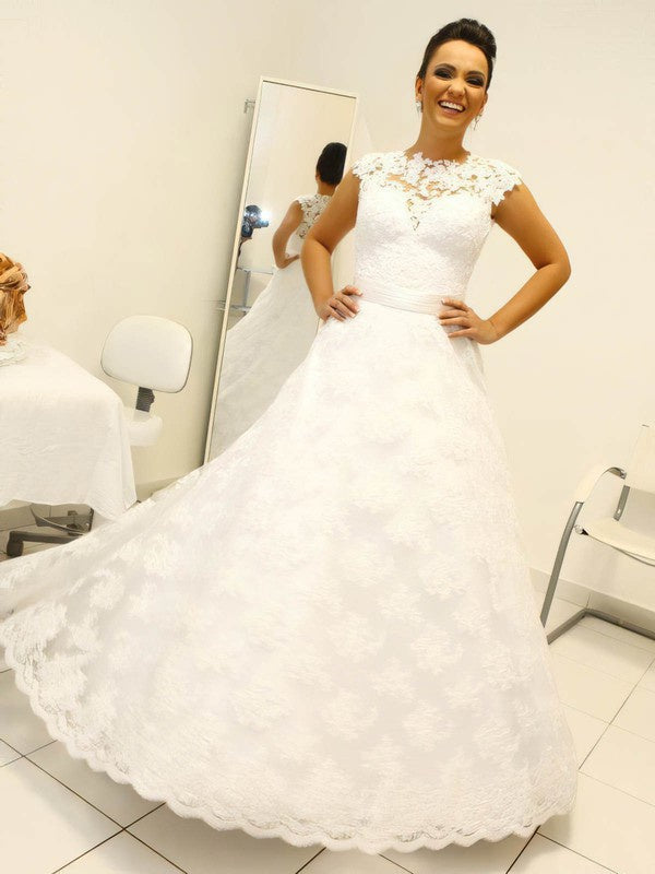 Chic Jewel Neck Lace Ball Gown Floor-Length Wedding Dresses with Ribbon