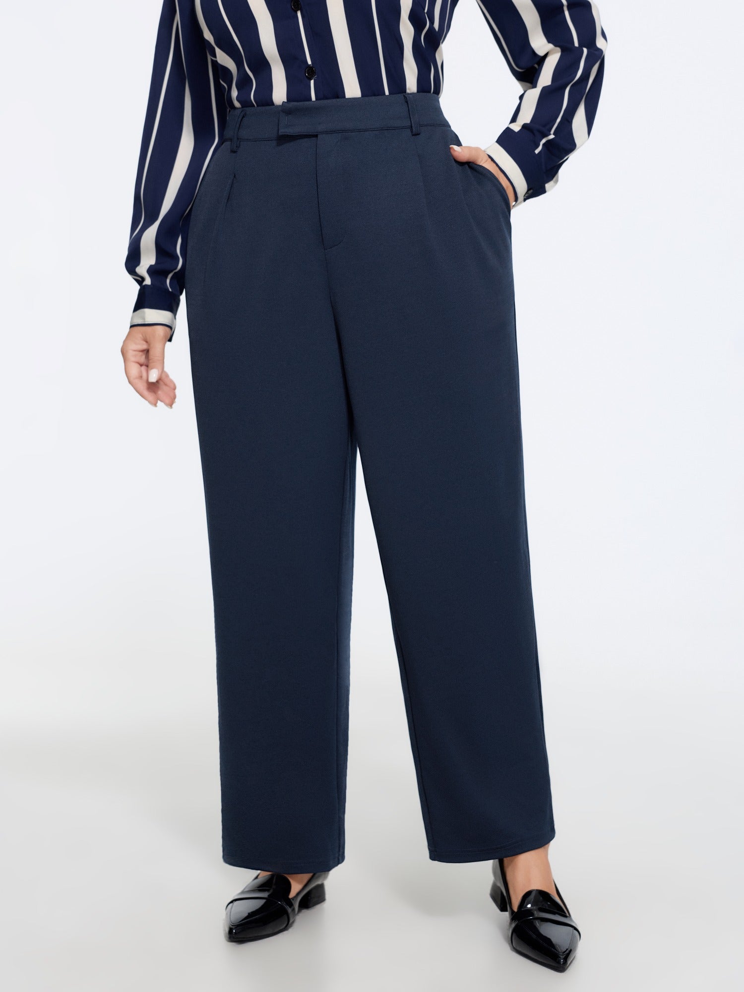 Stretch Pleated Wide Leg Pants
