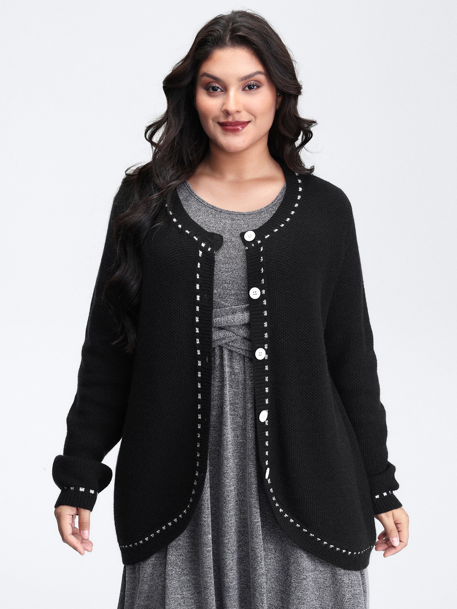 Arc Hem Textured Color Contrast Knit Cardigan