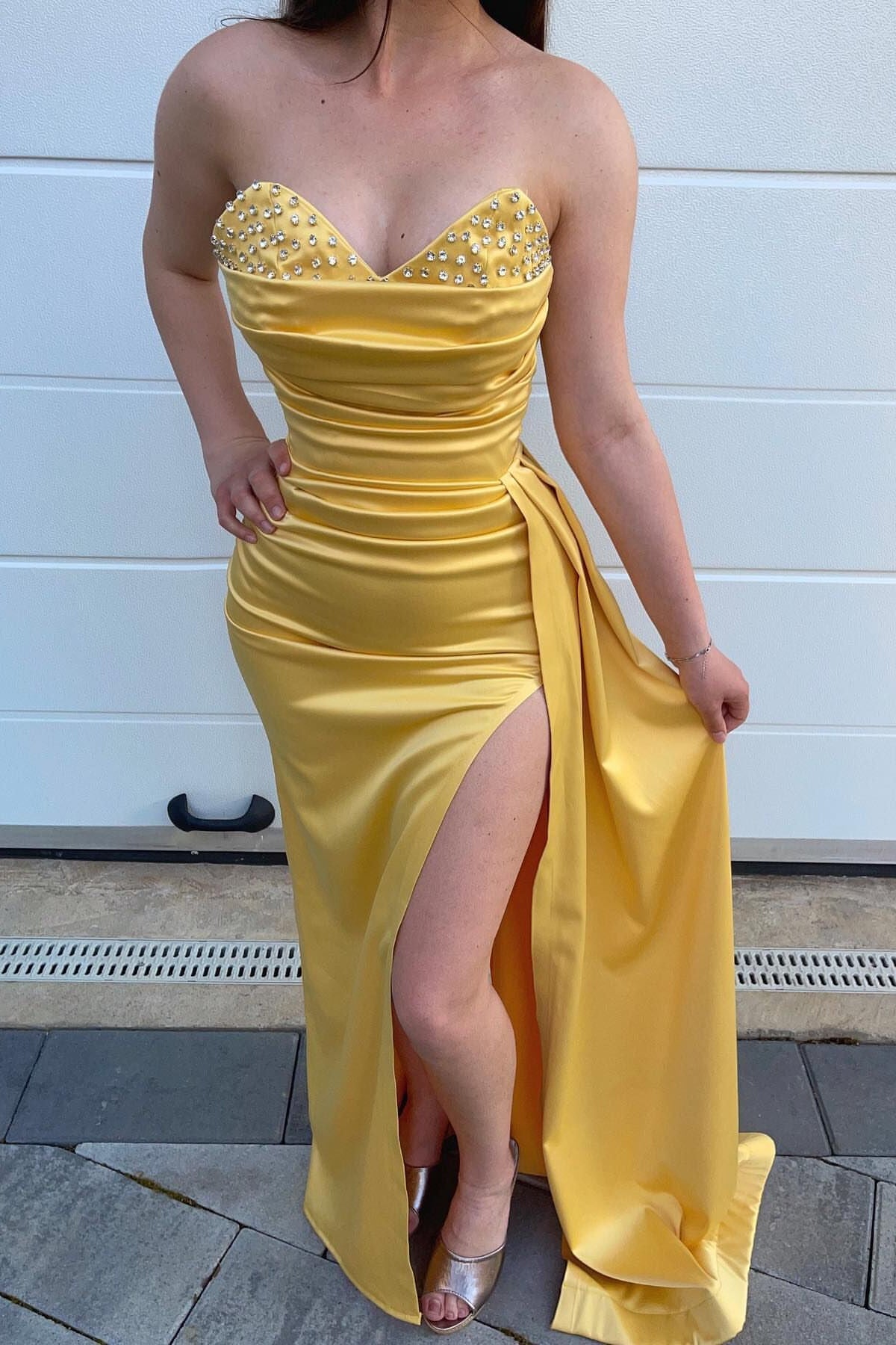 Yellow Beads Mermaid Sweetheart Evening Dress Split With Ruffles