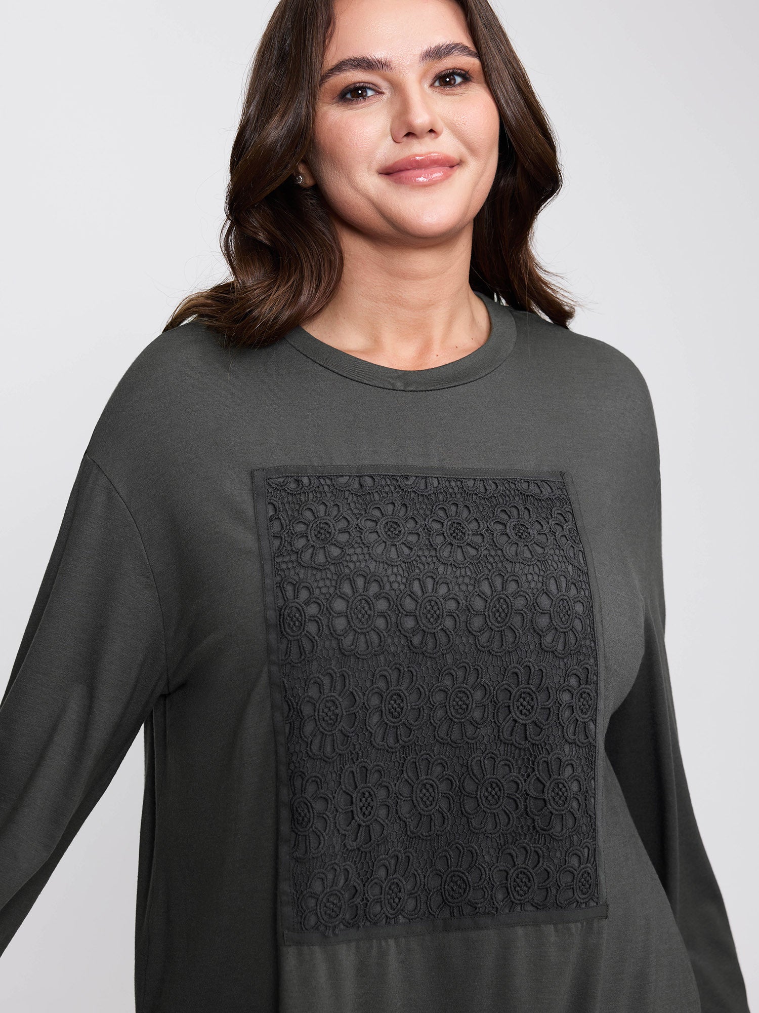 Floral Lace Pattern Round Neck T-Shirt