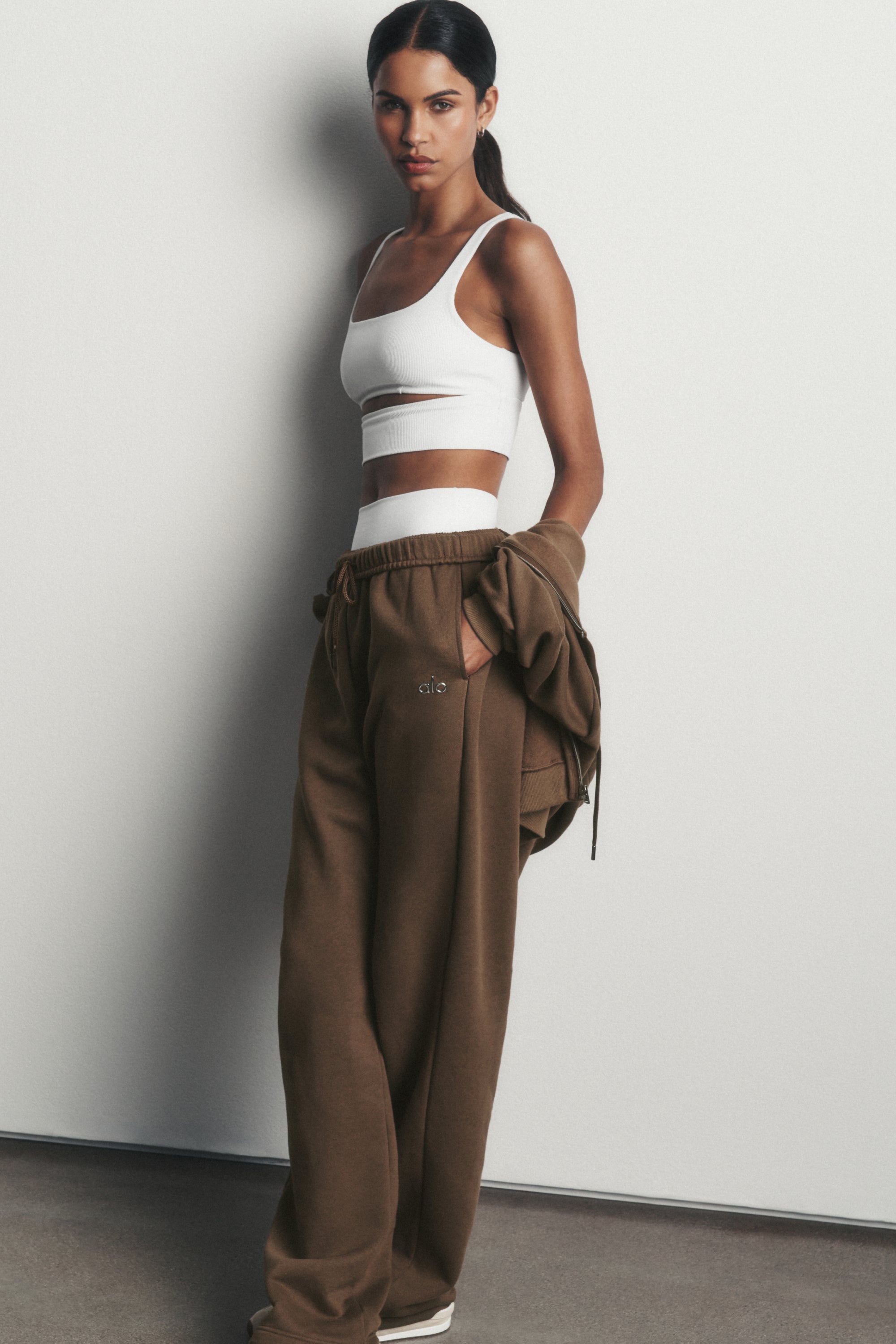Accolade Straight Leg Sweatpant - Java Brown