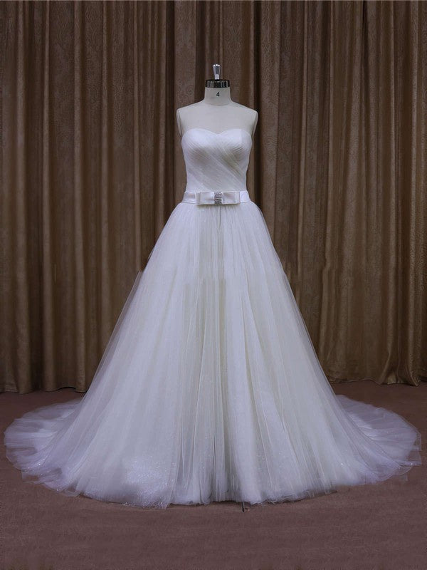Gorgeous Sweetheart Strapless Tulle Court Train Ball Gown Wedding Dresses with Sash