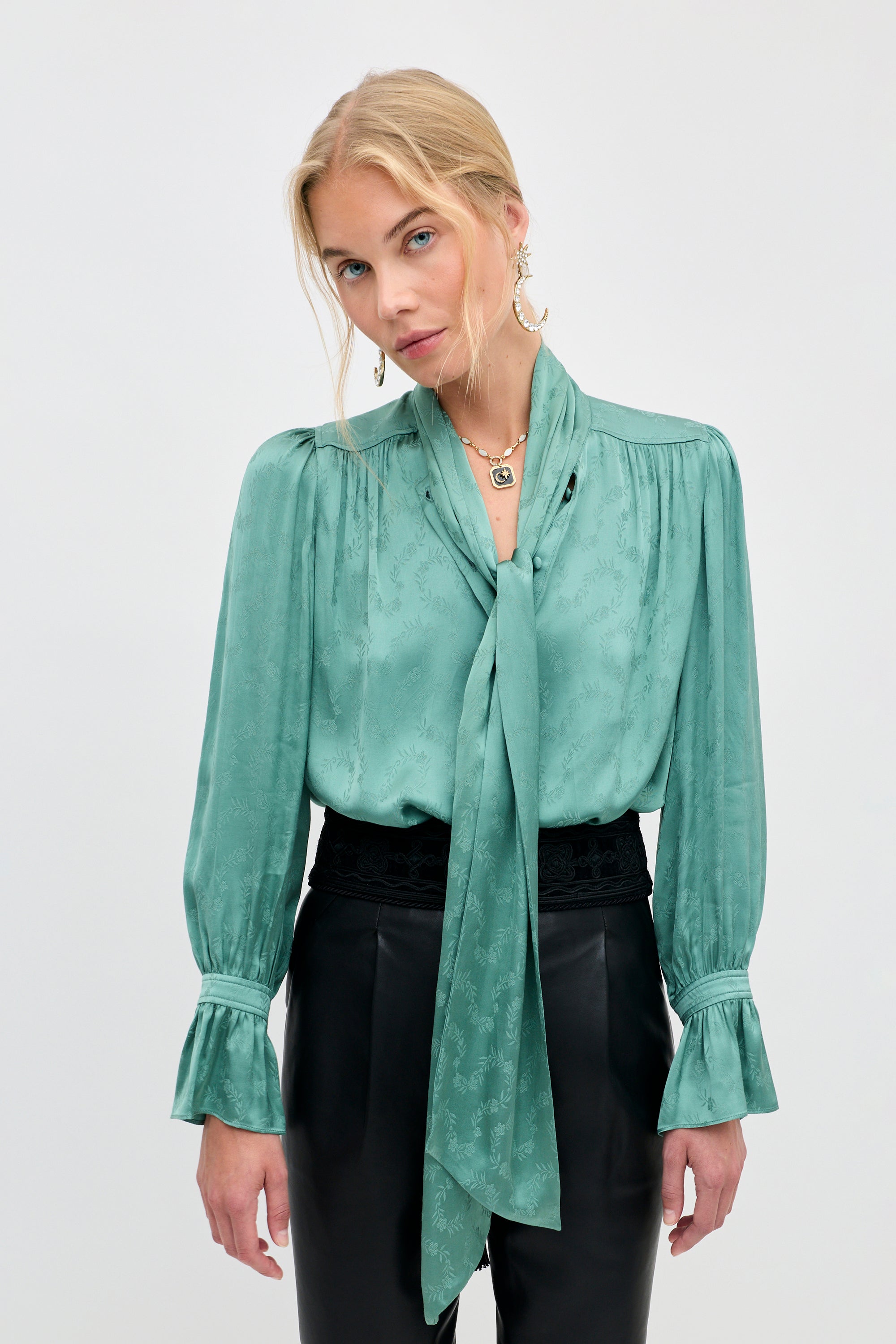 Evanora - Floral Trail Jacquard Sage Green