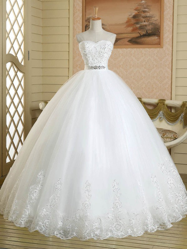 Charming Strapless Sweetheart Tulle Ball Gown Lace Floor-Length Wedding Dresses