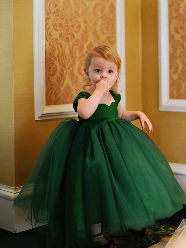 Fashionable Sleeveless Straps Tulle Tea-length Ball Gown Flower Girl Dresses with Ruffles