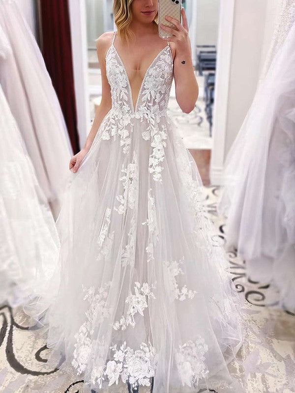 Fabulous Deep V-Neck Sleeveless Spaghetti Straps Tulle Sweep Train Wedding Dresses with Appliques Lace