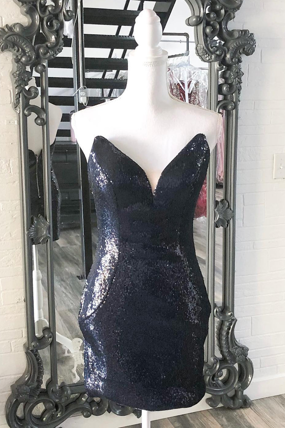 Sparkly Black Sweetheart Sequins Tight Short Homecoming Dress/Mini Dress