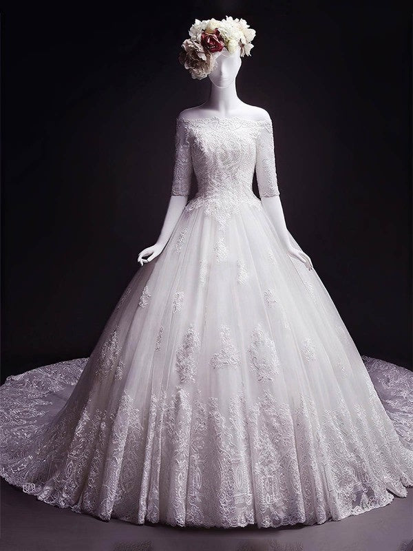Beautiful Off-The-Shoulder Half Sleeves Appliques Lace Ball Gown Wedding Dresses with Chapel Train