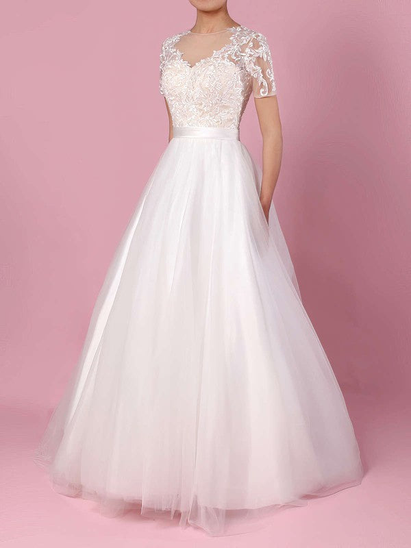 Beautiful Jewel Short Sleeves Tulle Sweep Train Ball Gown Wedding Dresses with Ribbon