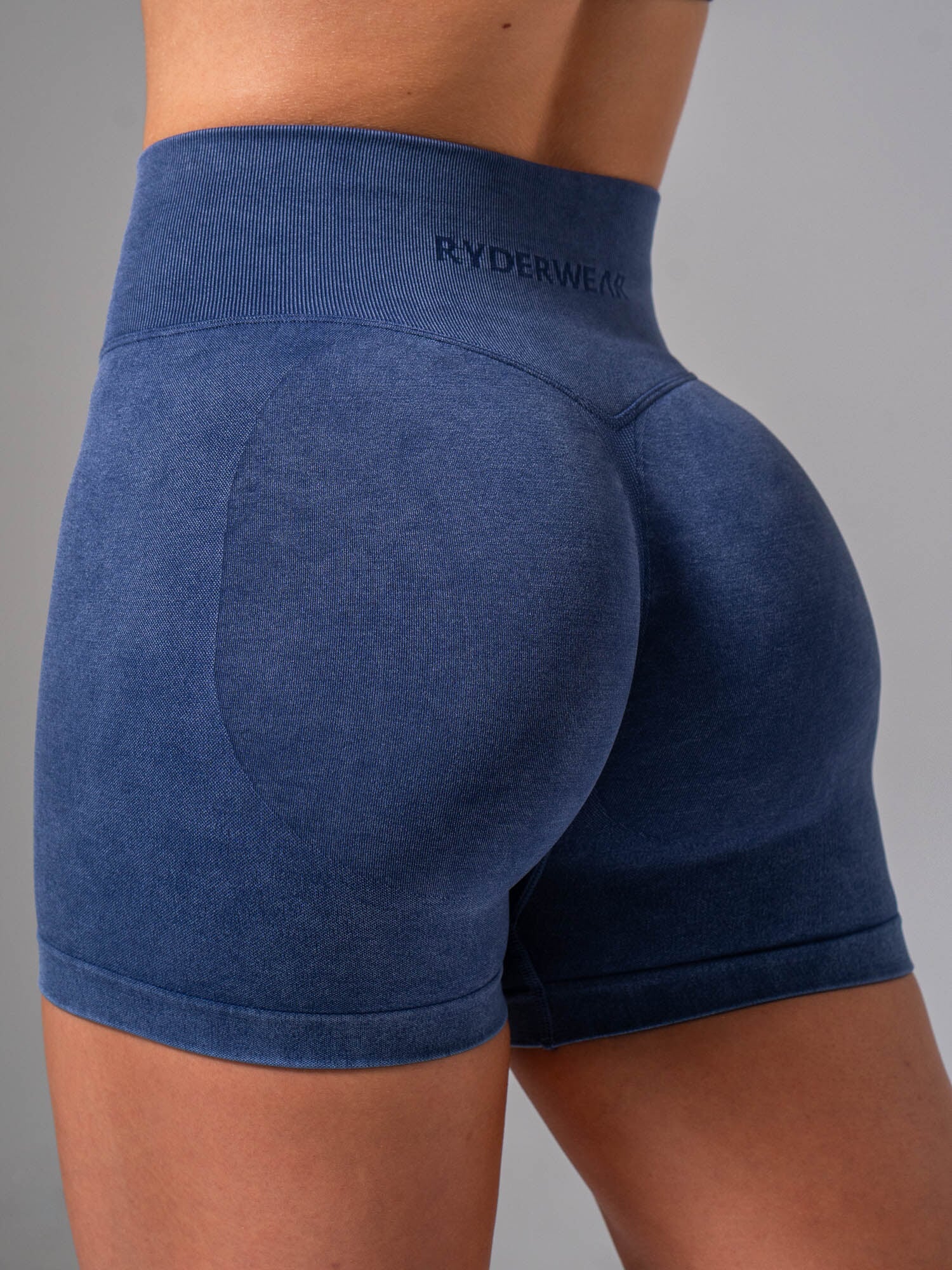 Stonewash Seamless Invisible Scrunch Shorts - Navy