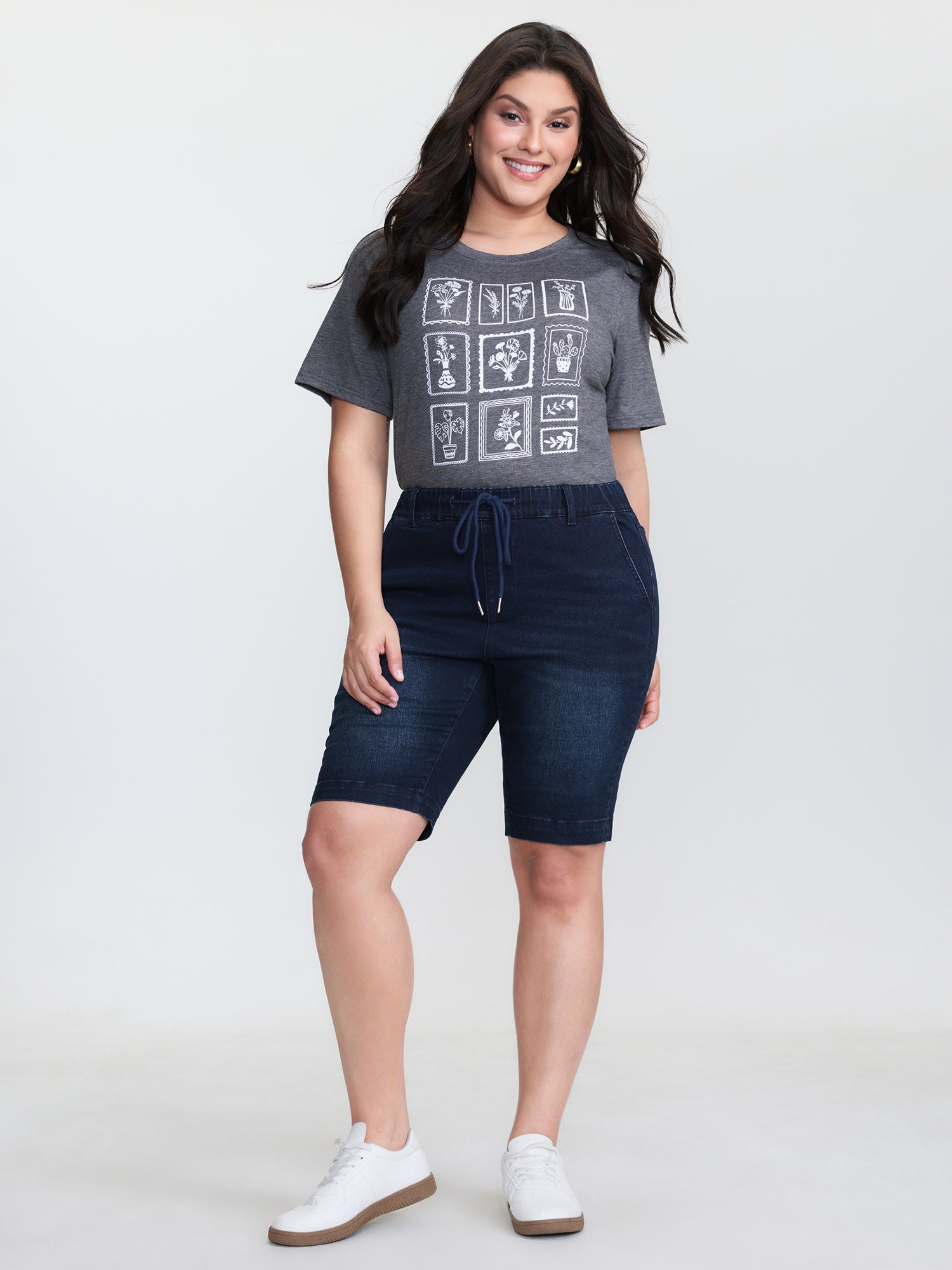 Elastic Waistline Drawstring Skinny-Fit Denim Shorts