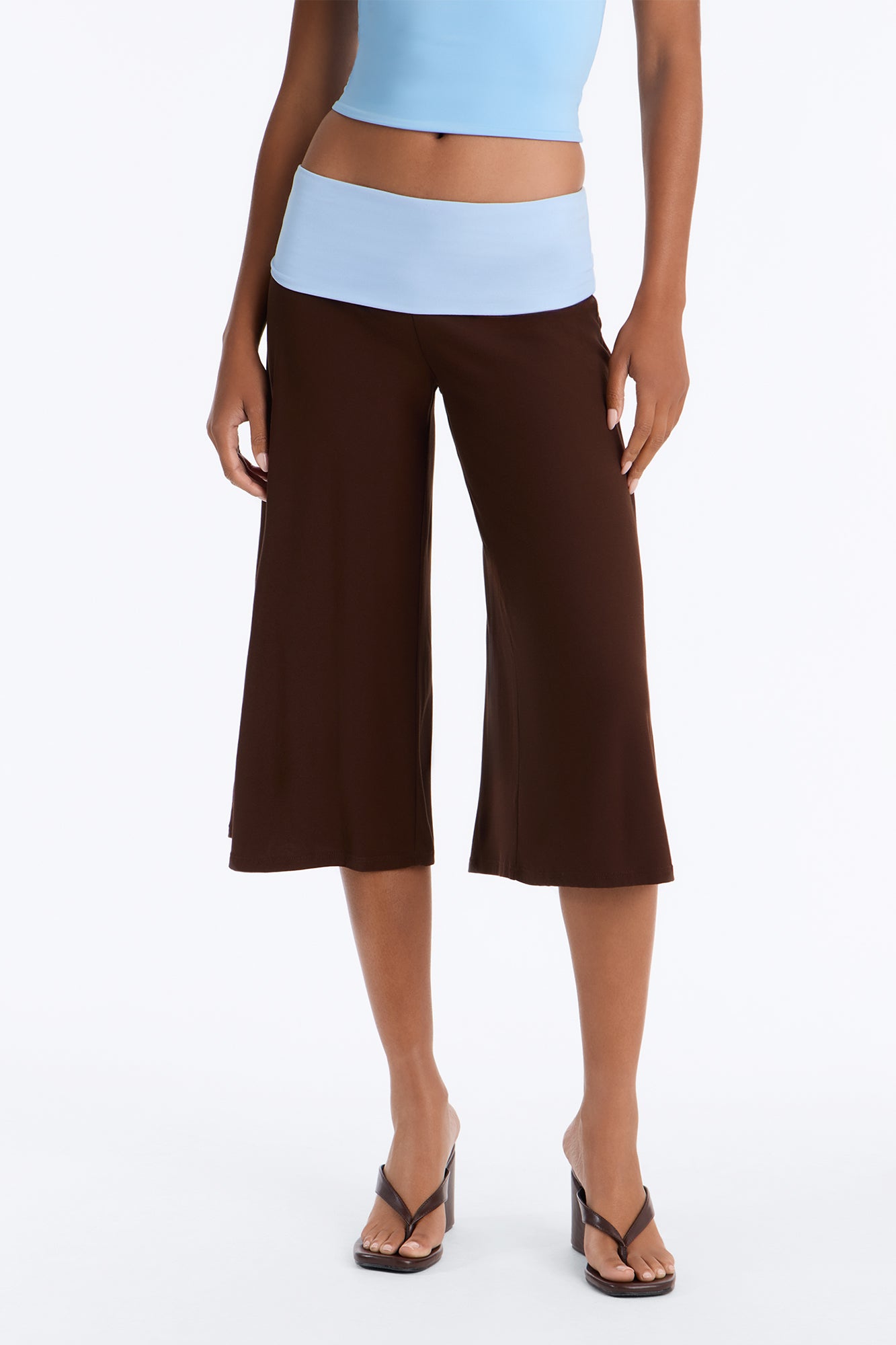 Kiki Low Rise Contrast Foldover Gaucho Pant - Chocolate/Combo