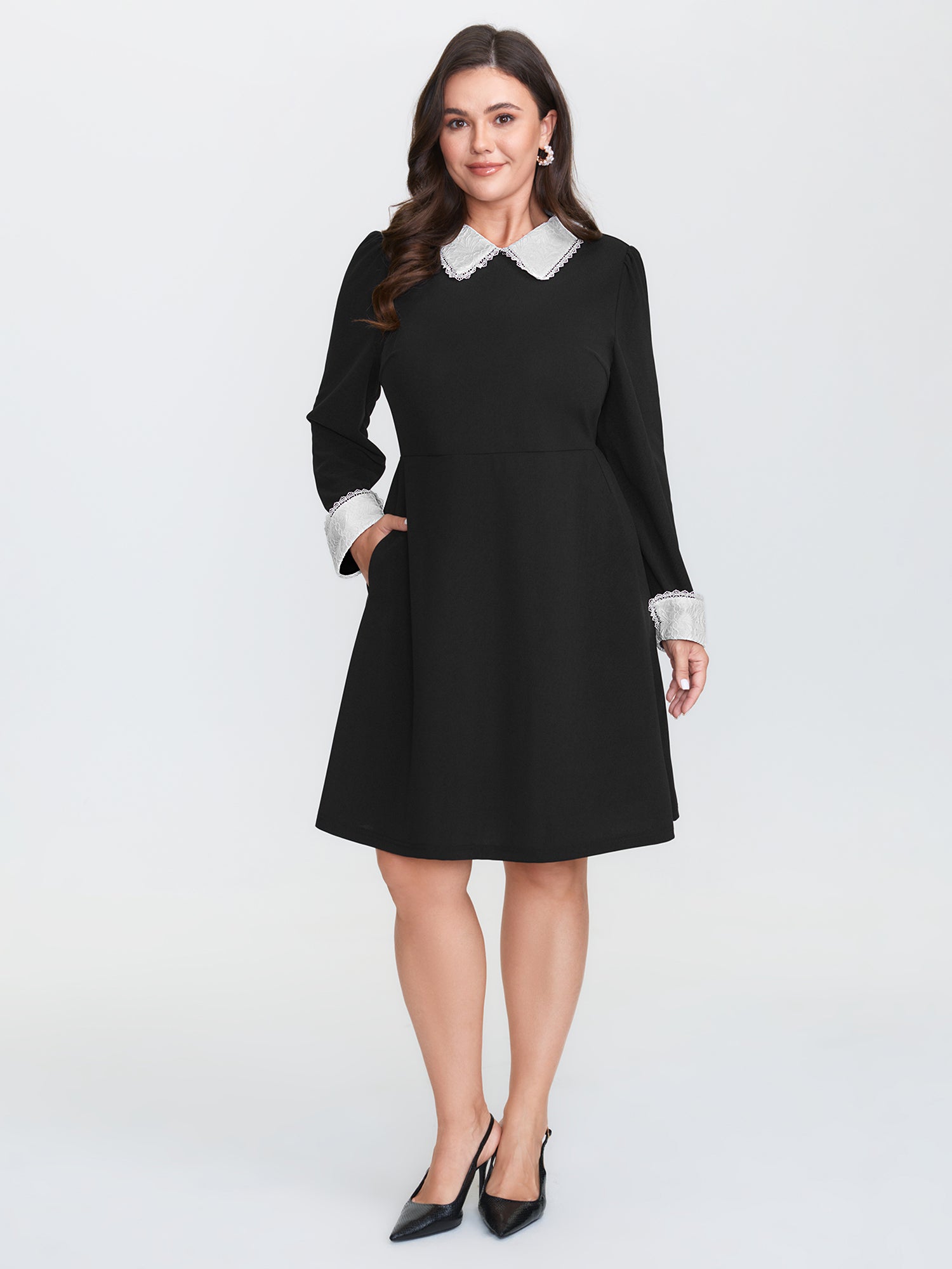 Lace Neckline Stretchy Waist Midi Dress