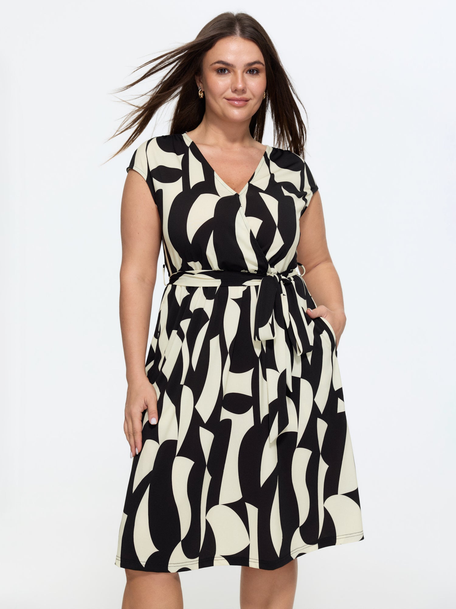 Stretchy Geometric Print Waist-Tie Mini Dress