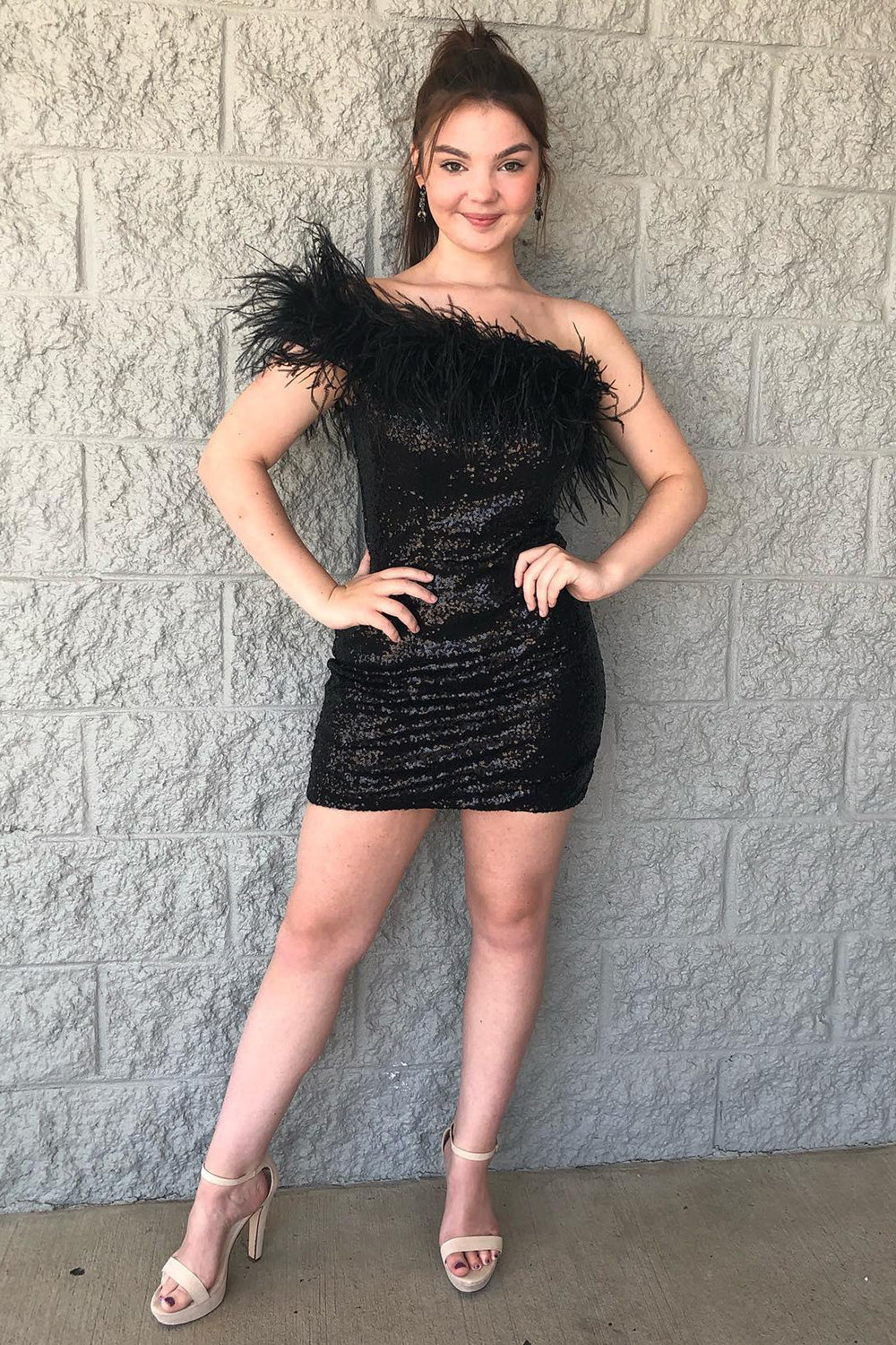 Black One Shoulder Sequins Short Homecoming Dress/Mini Dress with Feathers