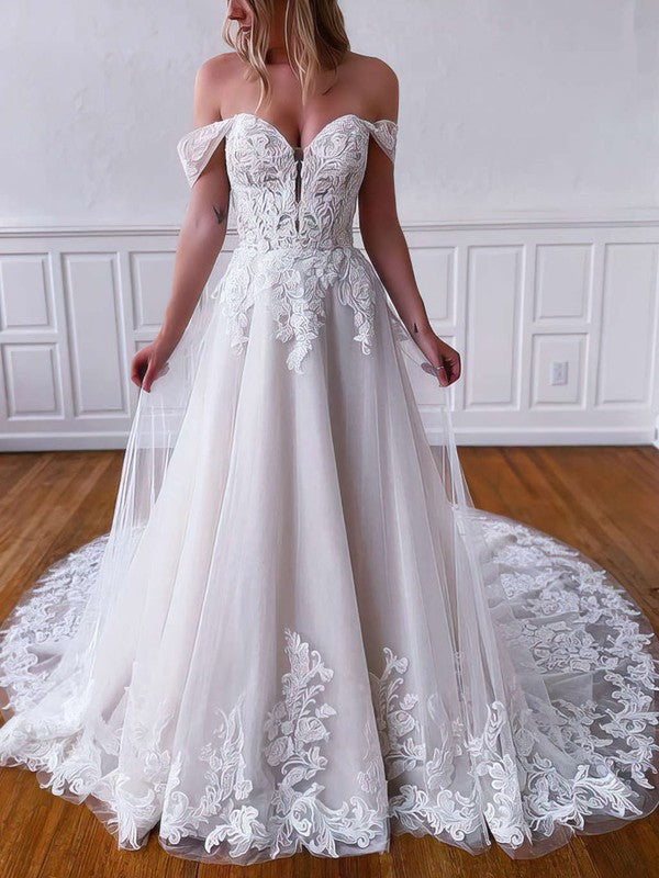 Elegant Lace Appliques Court Train Off-The-Shoulder A-Line V-Neck Tulle Wedding Dresses