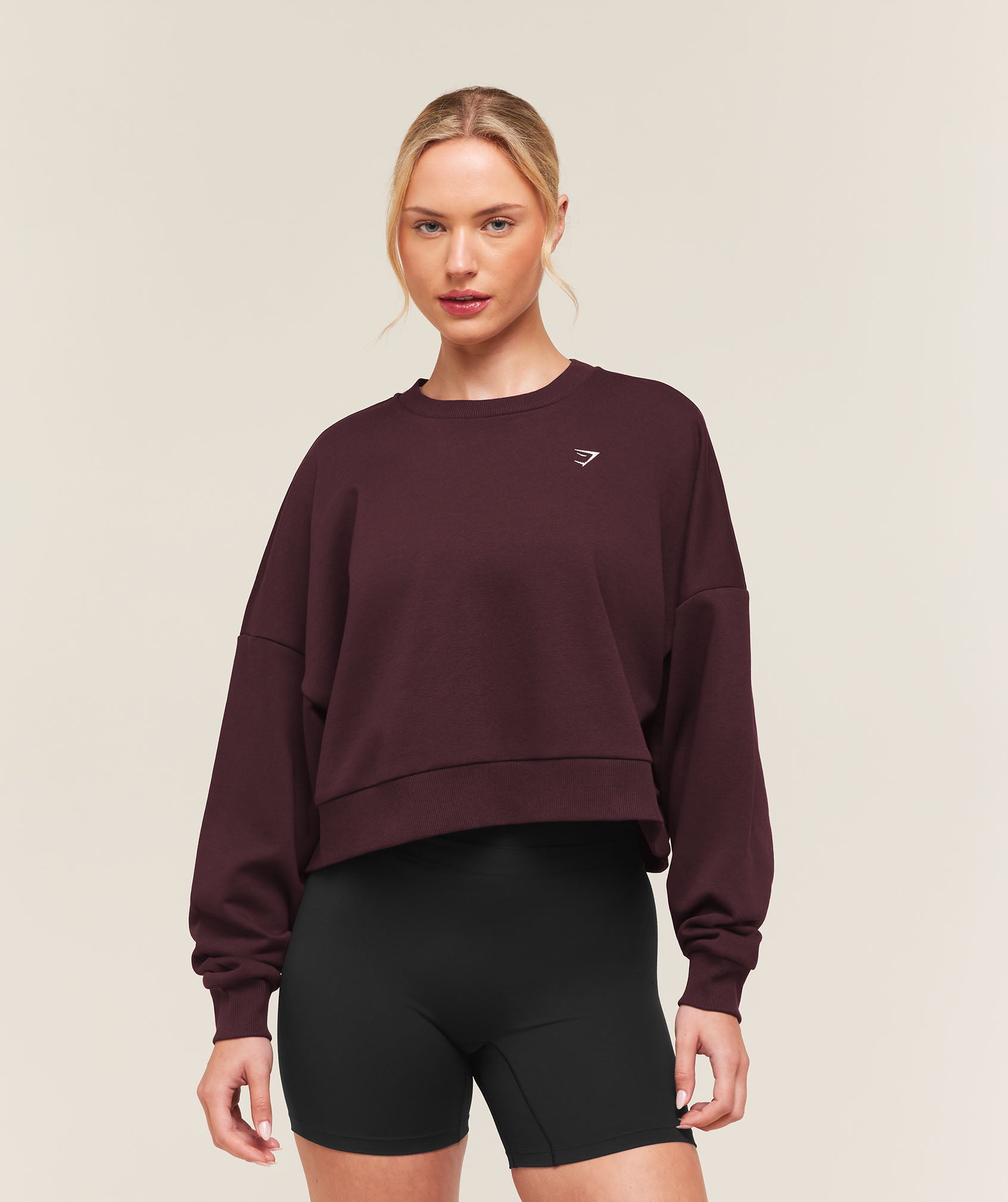 Gymshark Training Oversized Boxy Sweatshirt - Cherry Purple