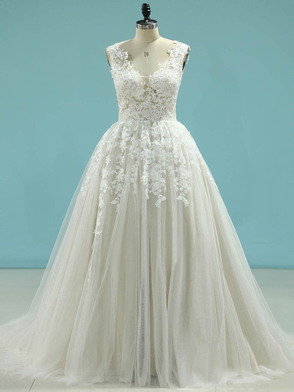 Elegant V-Neck Sleeveless Tulle Appliques Lace Ball Gown Wedding Dresses