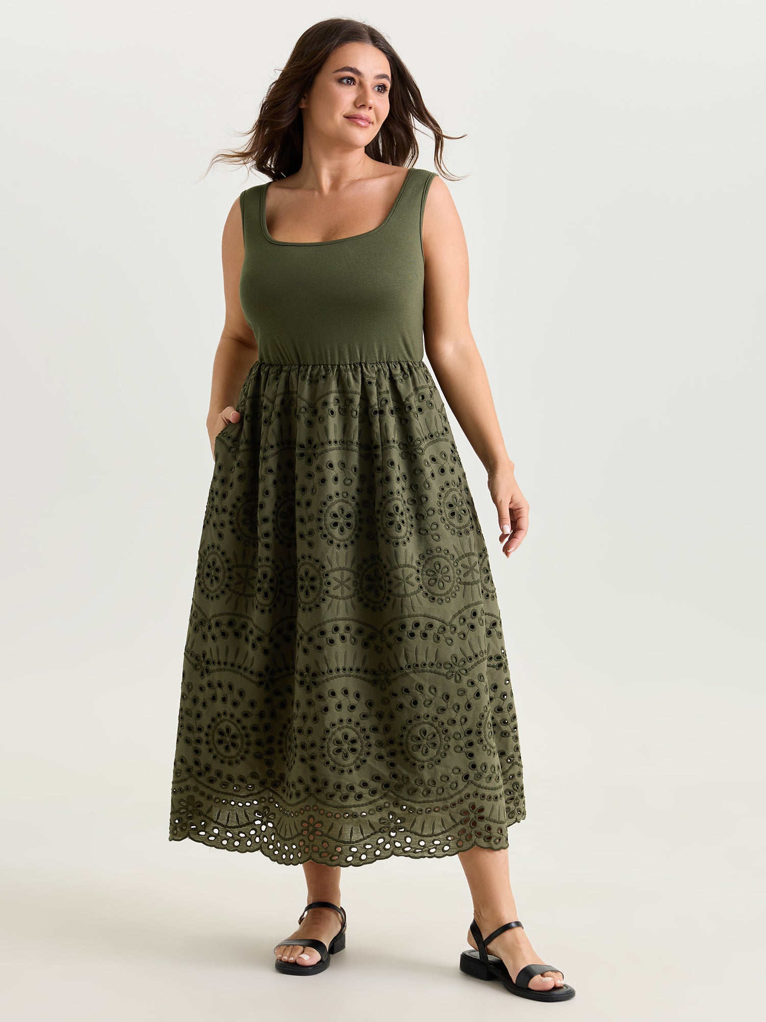 Stretchy Floral Embroidered Pocket Midi Dress